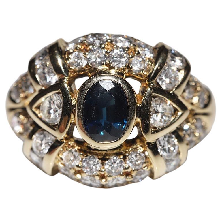 Vintage Circa 1980 Bague en or 18k décorée de diamants naturels et de saphirs