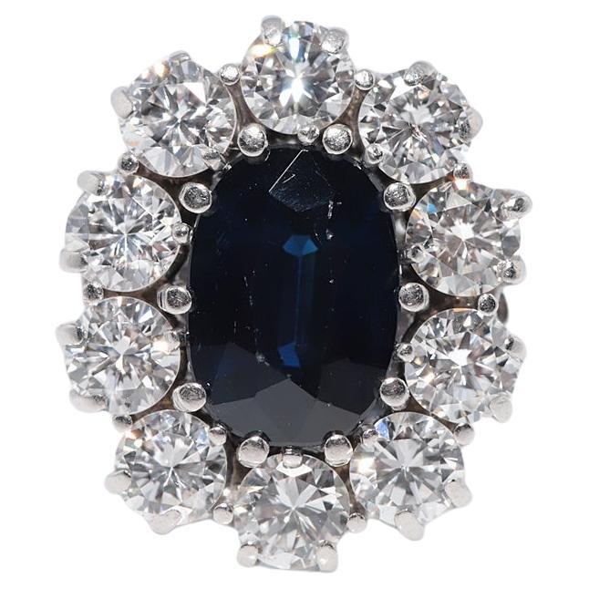 Vintage Circa 1980er Jahre 18k Gold Natürlicher Diamant und Saphir Dekorierter Ring