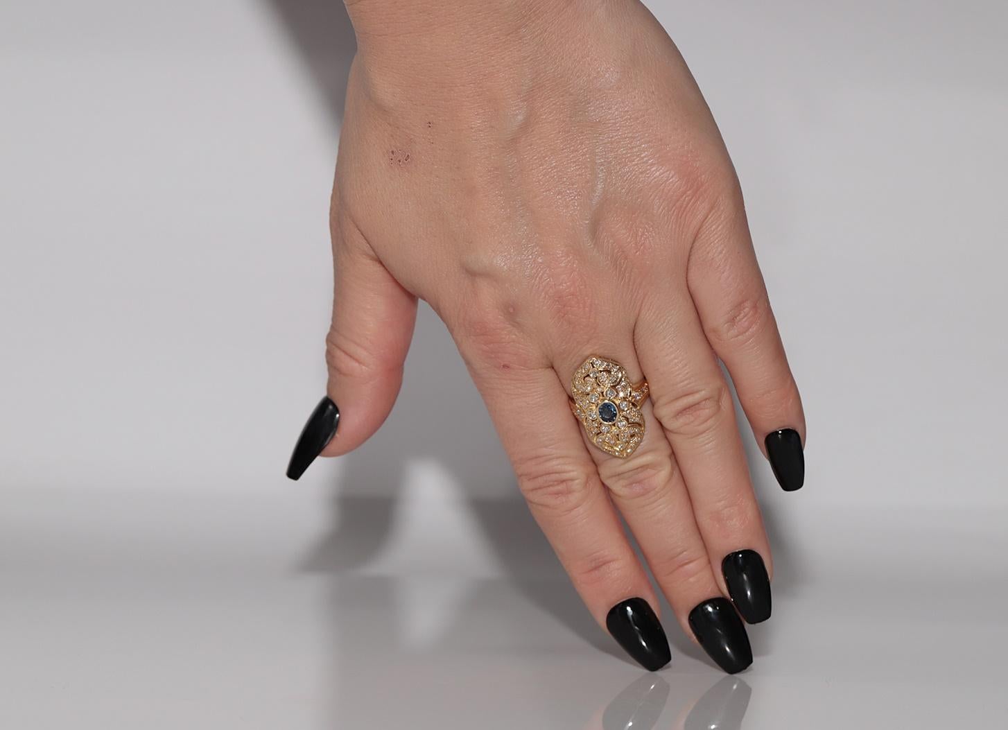 Anello Navette con diamanti naturali e zaffiri in oro 18 carati, vintage, circa anni '80 in vendita 6