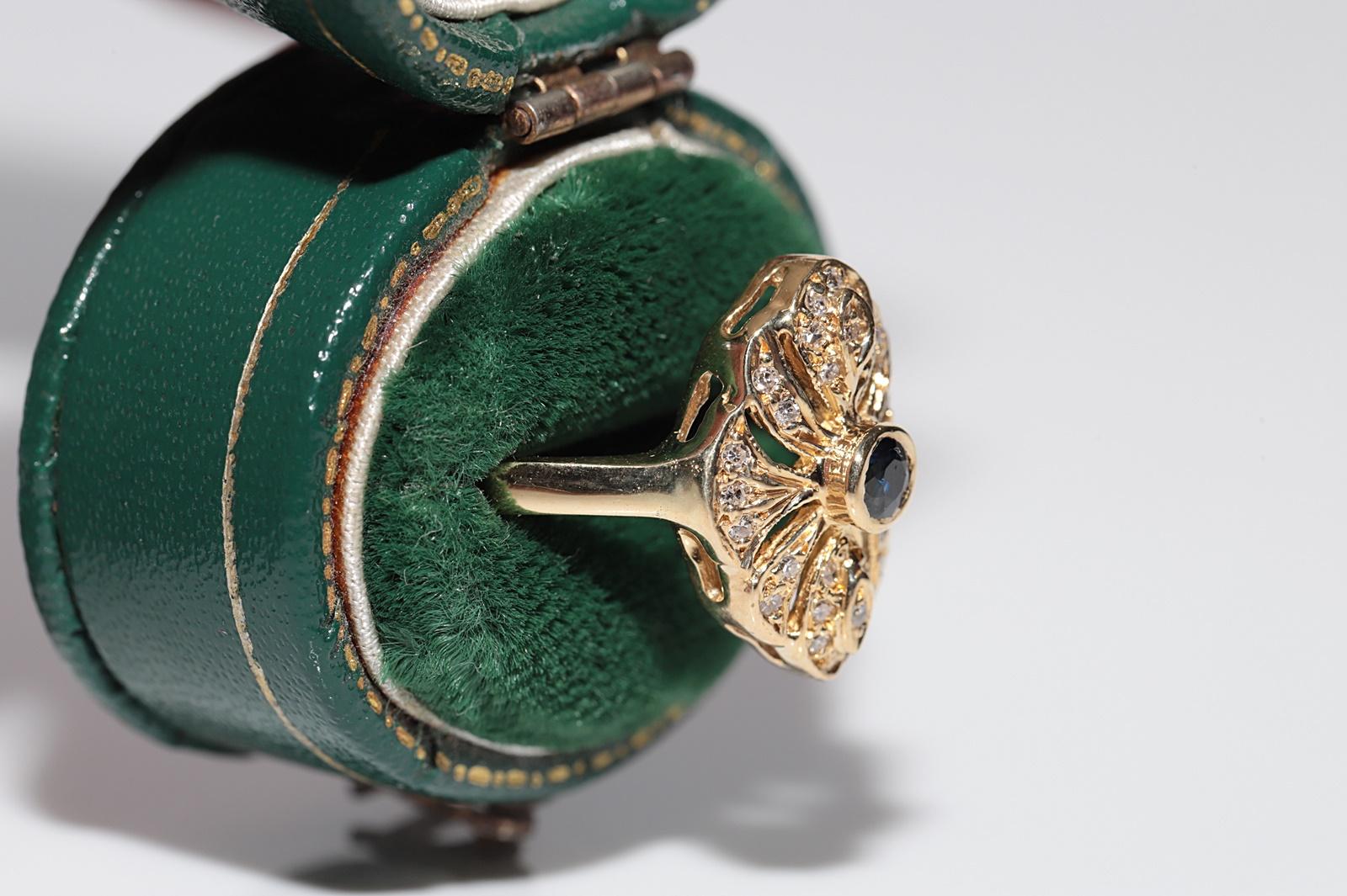 Retro Vintage Circa 1980s 18k Gold Natural Diamond And Sapphire Navette Ring For Sale