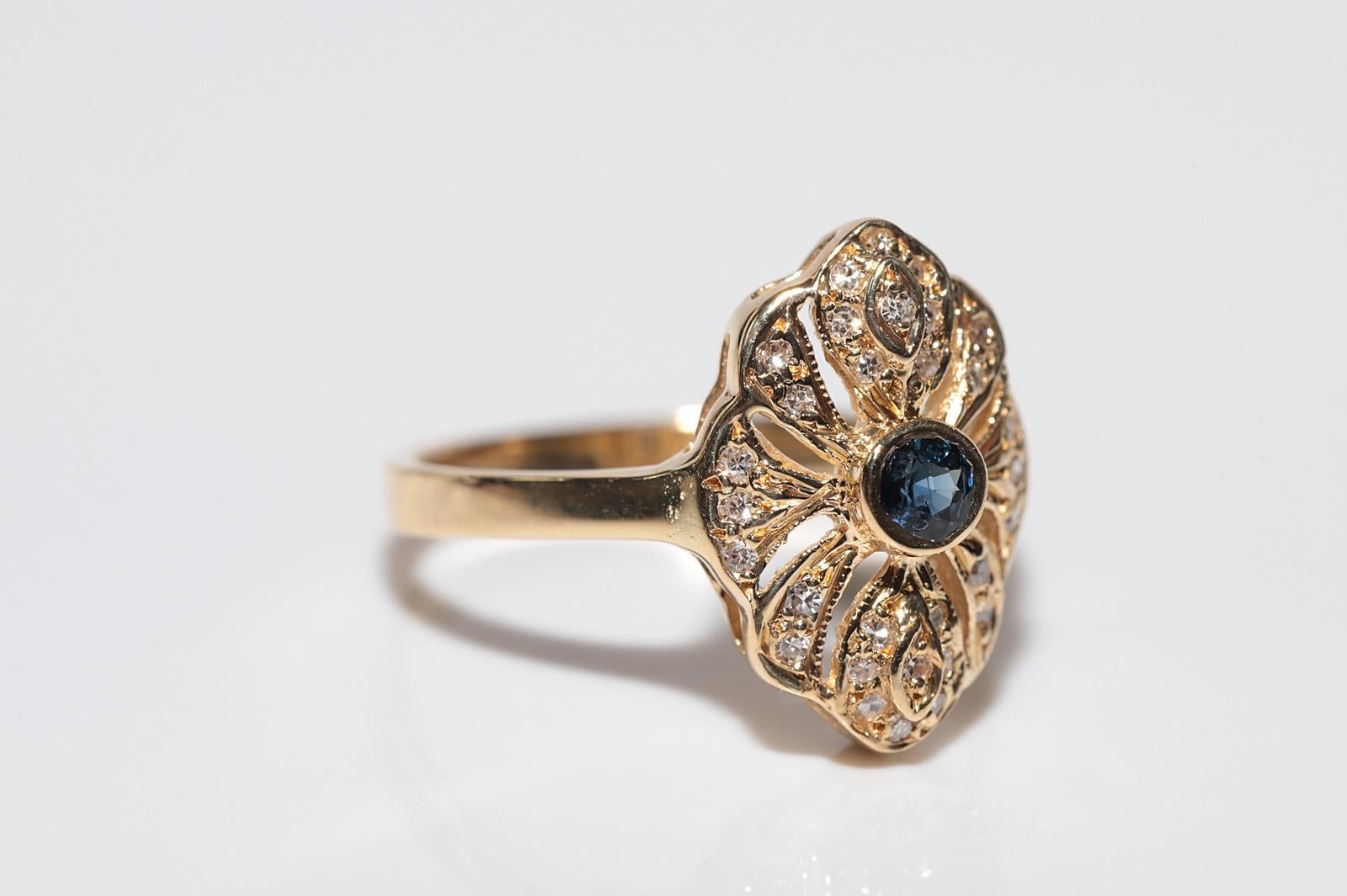 Women's Vintage Circa 1980s 18k Gold Natural Diamond And Sapphire Navette Ring For Sale