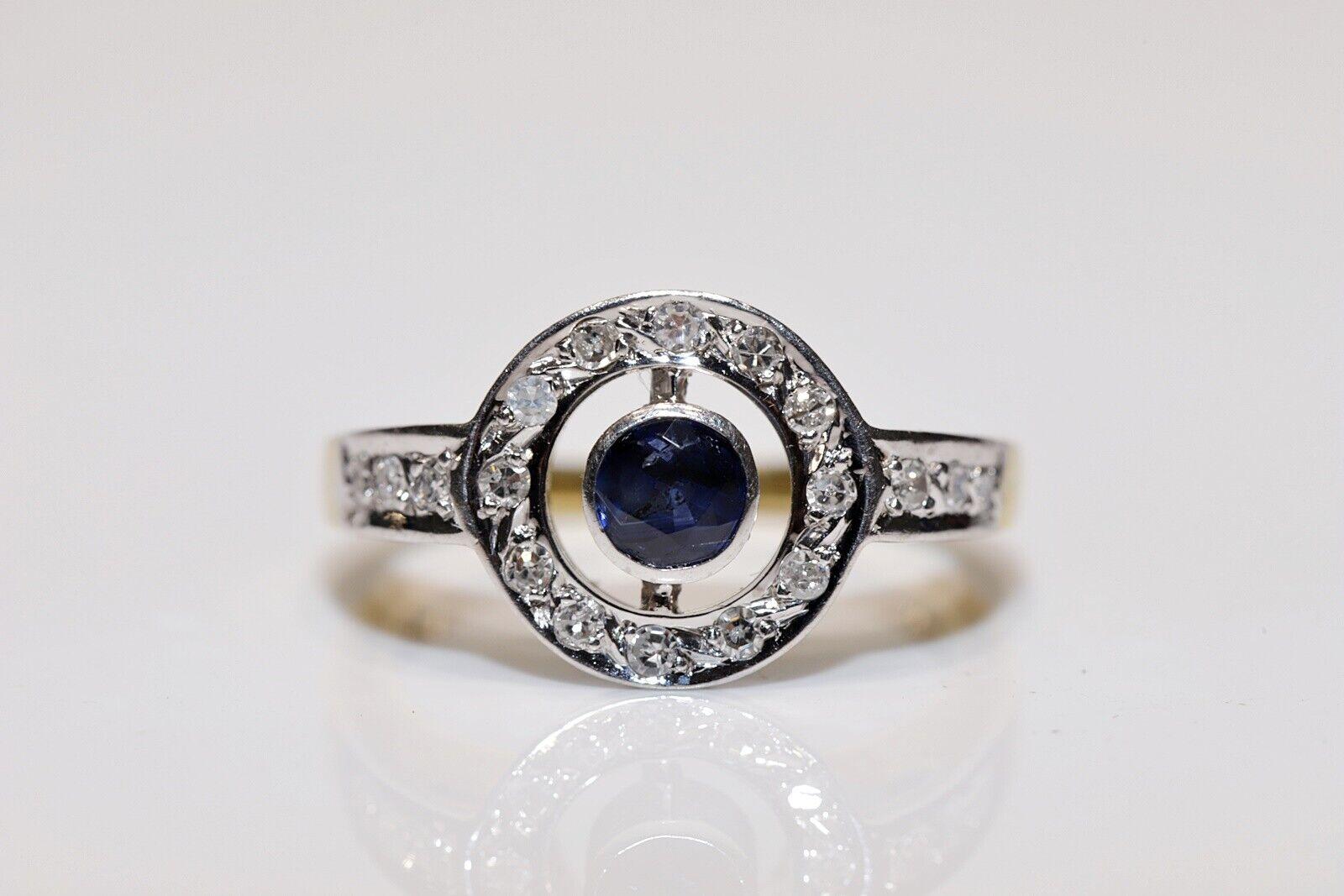 Women's Vintage Circa 1980s 18k Gold  Natural Diamond And Sapphire Ring  For Sale
