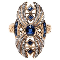 Vintage Circa 1980s 18k Gold Natural Diamond And Sapphire Ring
