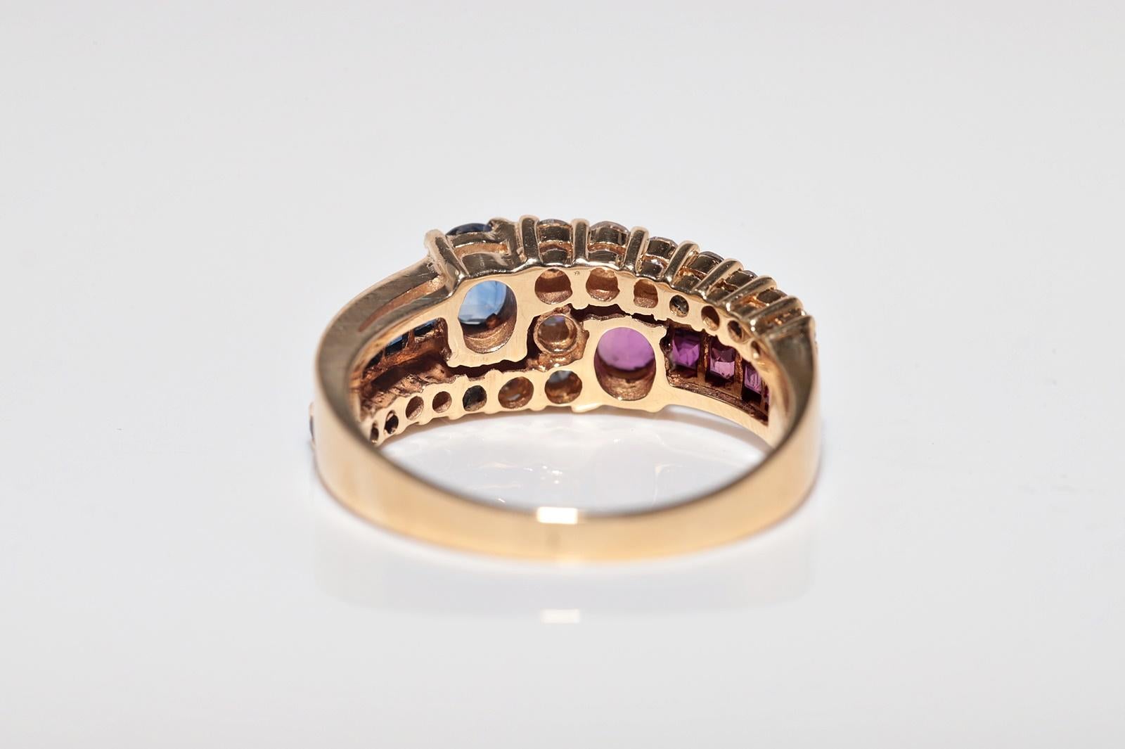 Vintage CIRCA 1980er Jahre 18k Gold natürlichen Diamanten und Saphir Rubin verziert Ring im Angebot 7