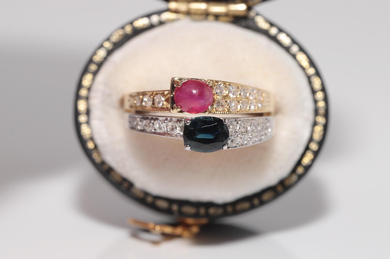 In sehr gutem Zustand.
Das Gesamtgewicht beträgt 5 Gramm.
Insgesamt ist Diamant 0,50 ct.
Der Diamant hat die Farbe G-H und die Reinheit vvs1-vs1.
Insgesamt ist Saphir und Rubin 0.80 ct.
Ringgröße ist US 6
Wir können jede Größe herstellen.
Die