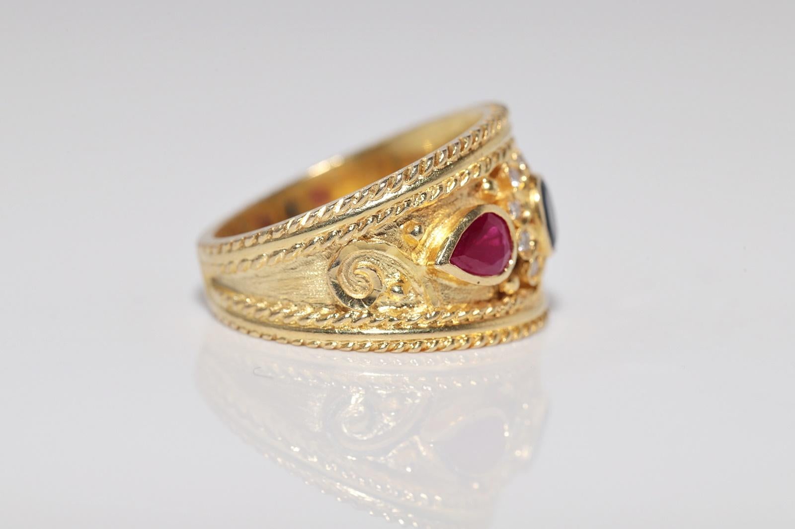 Vintage CIRCA 1980er Jahre 18k Gold natürlichen Diamanten und Saphir Rubin verziert Ring im Angebot 1