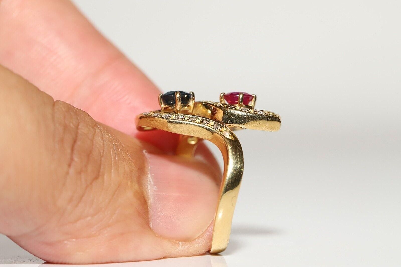 Brilliant Cut Vintage Circa 1980s 18k Gold Natural Diamond And Sapphire Ruby Ring For Sale