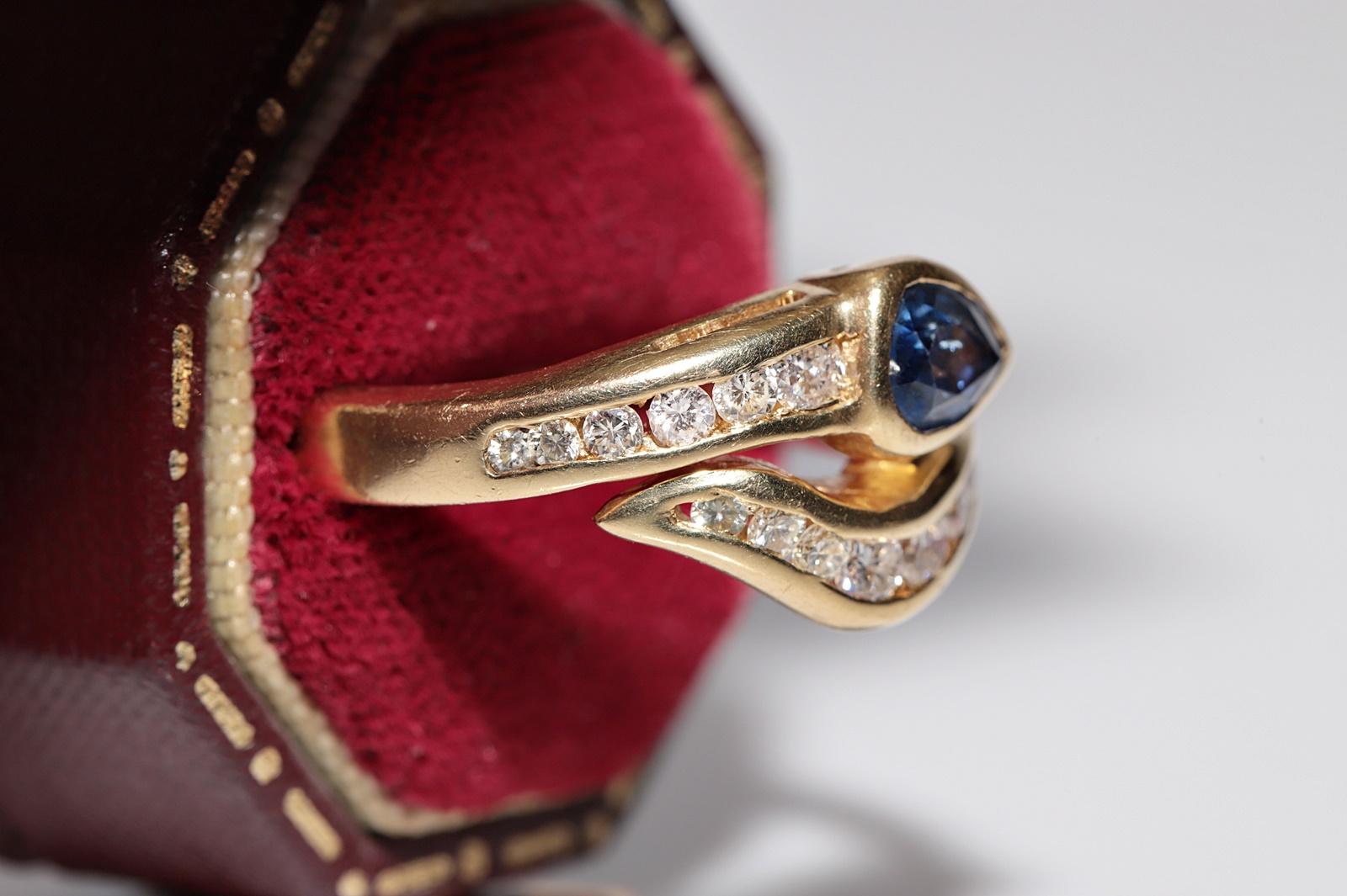 Retro Vintage Circa 1980s 18k Gold Natural Diamond And Sapphire Snake Style Ring
