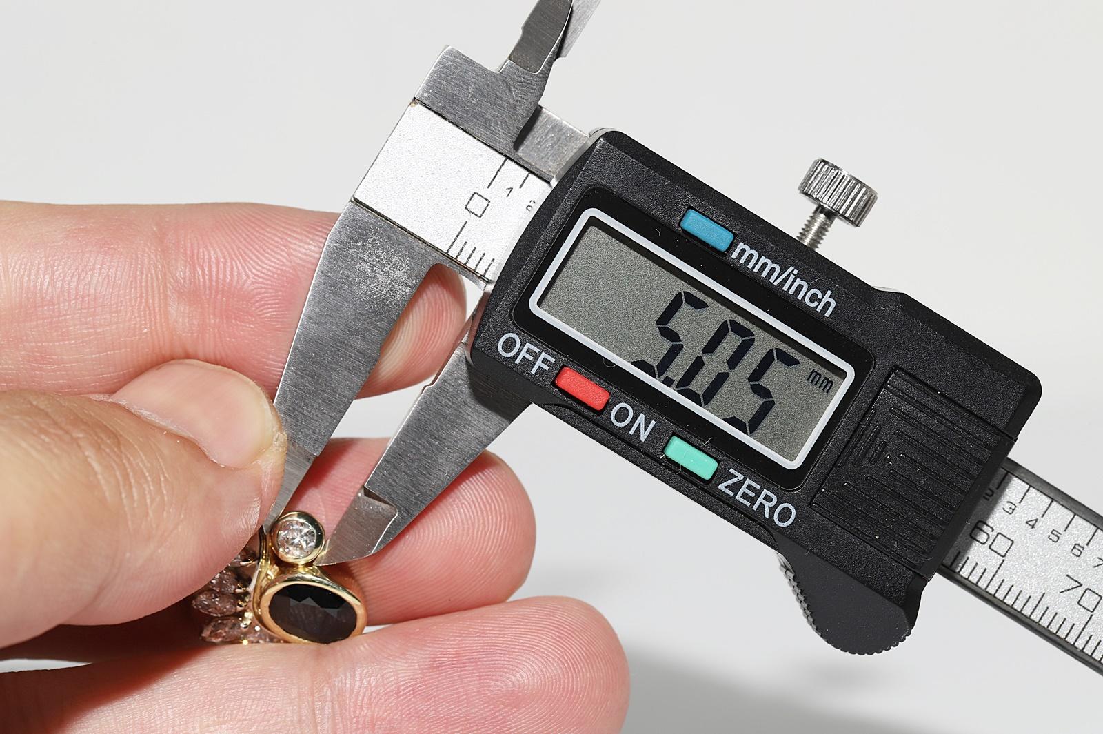 Anello con serbatoio forte in oro 18 carati con diamanti naturali e zaffiri, CIRCA 1980 In condizioni buone in vendita a Fatih/İstanbul, 34