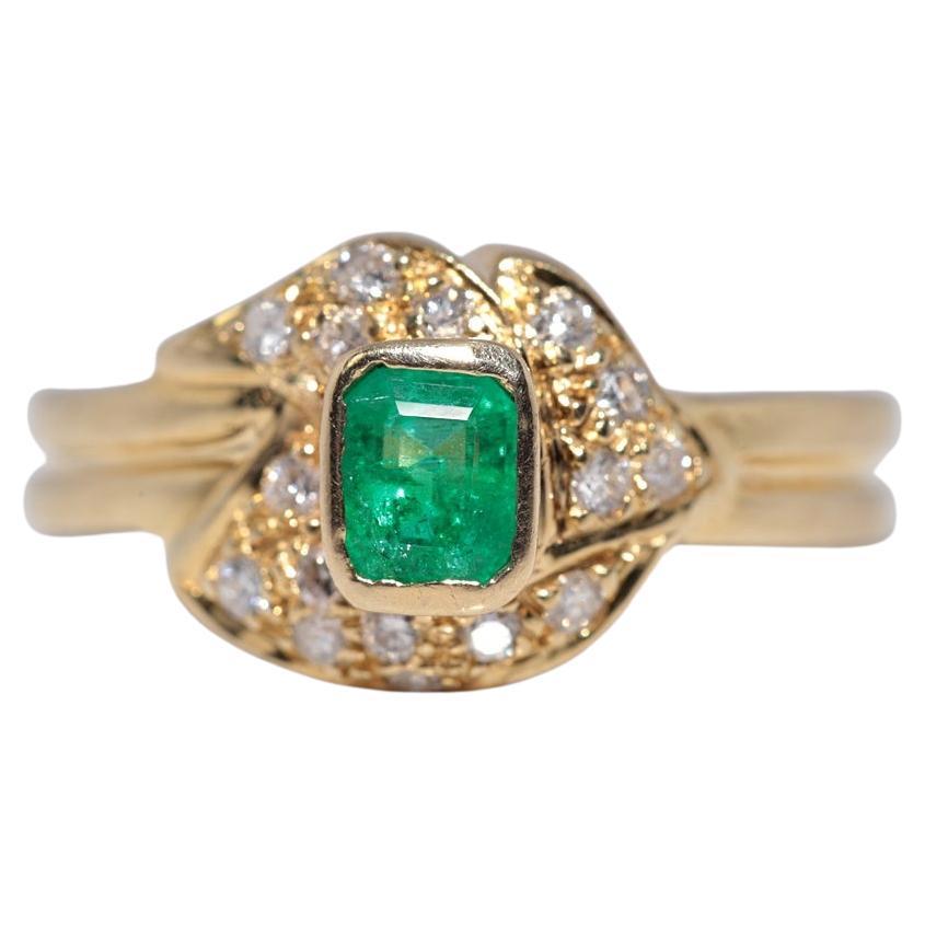 Vintage Circa 1980s 18k Gold Natural Diamond And Square Cut Emerald Ring