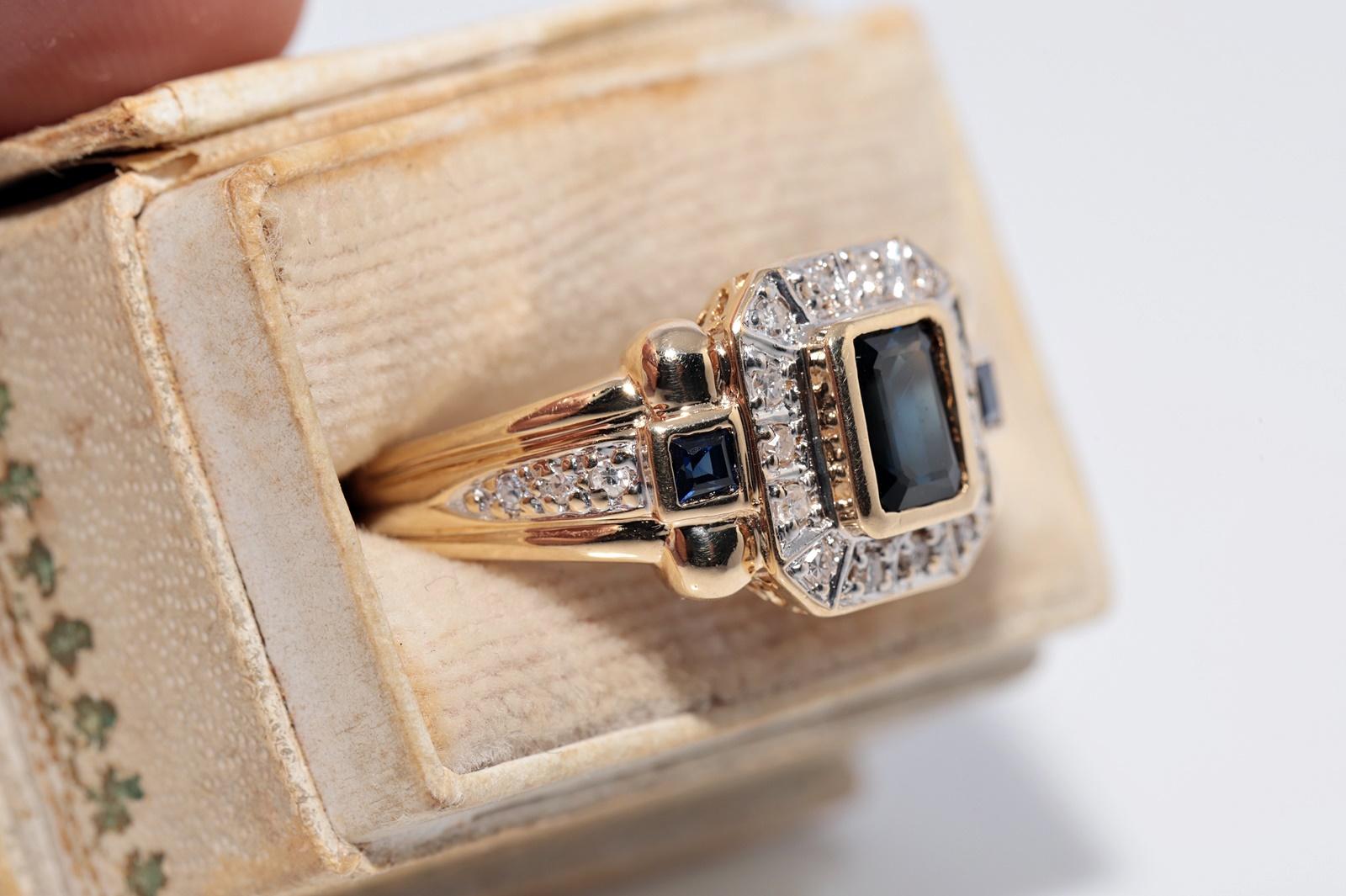 Anello in oro 18k con diamanti naturali e zaffiri taglio quadrato, vintage, circa anni '80 in vendita 1