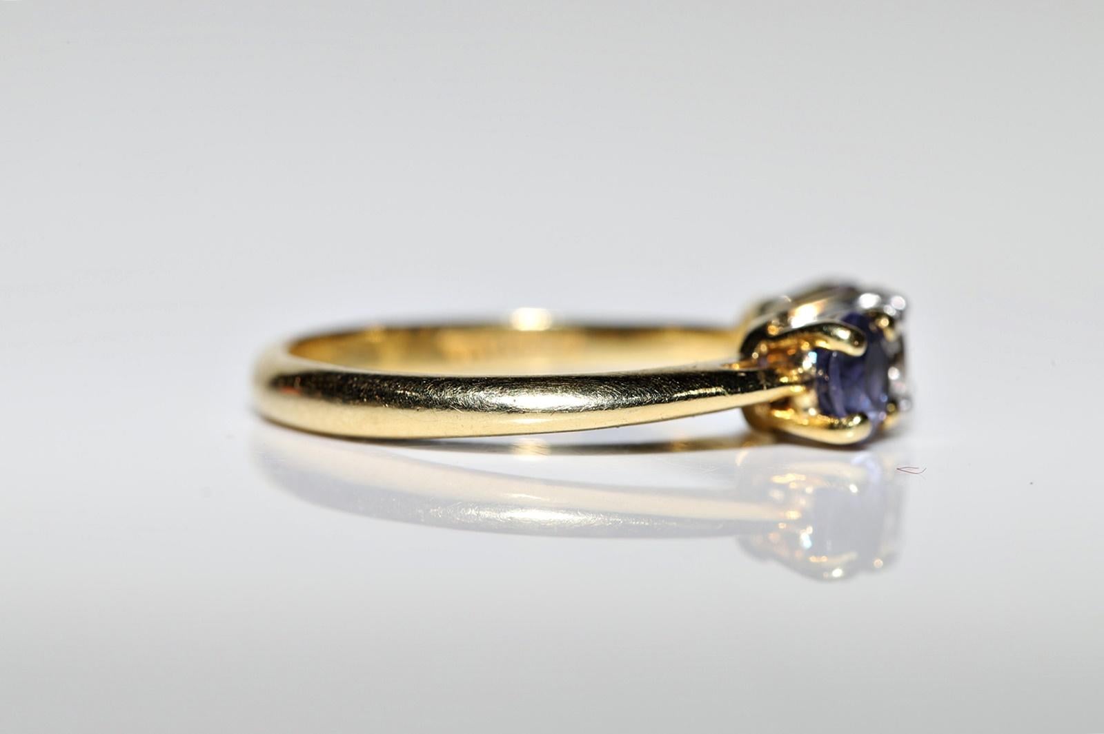 Vintage Circa 1980s 18k Gold Natural Diamond And Tanzanite Decorated Ring For Sale 1