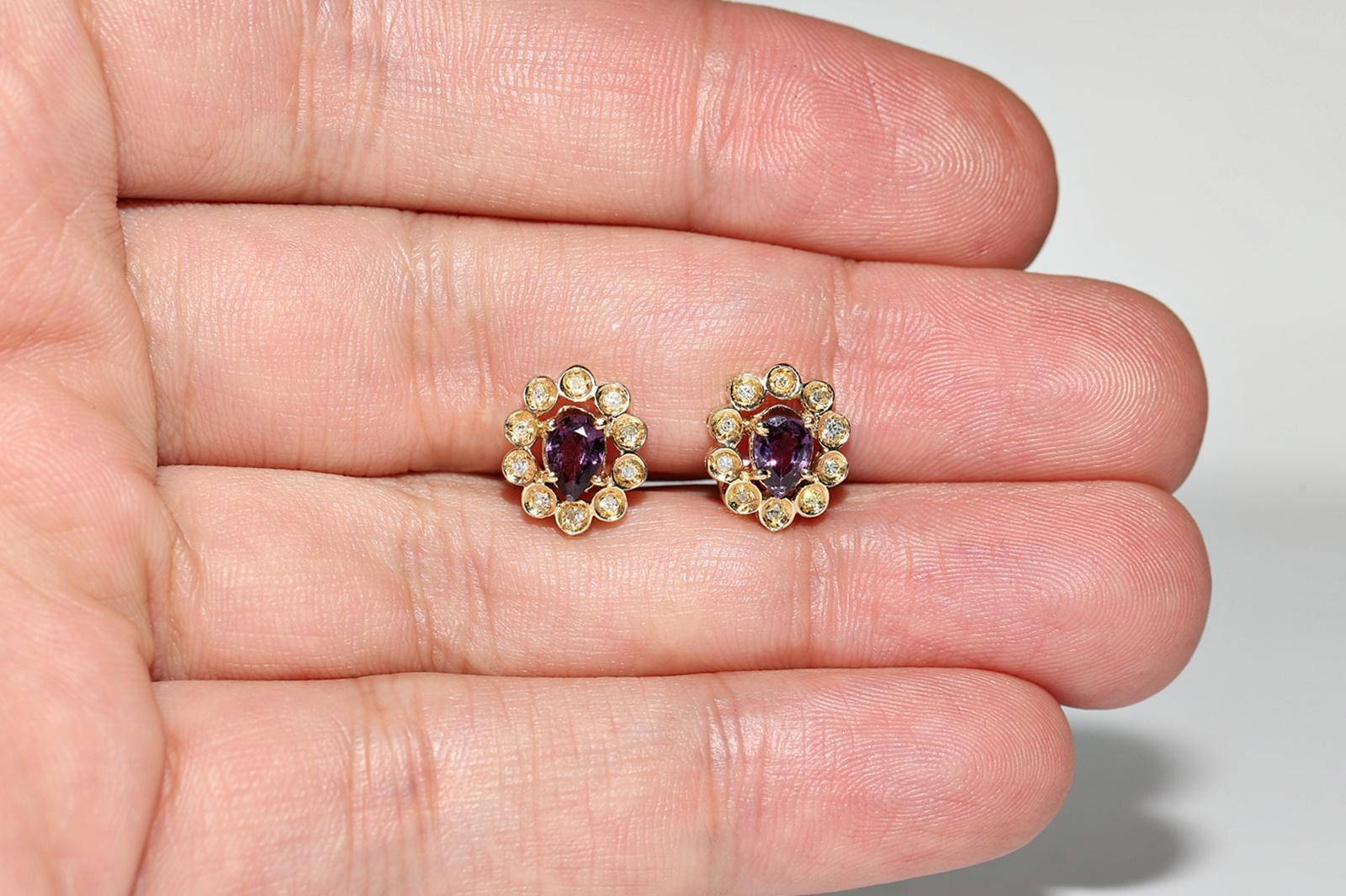 Vintage Circa 1980s 18k Gold Natural Diamond And Tourmaline Earring For Sale 6