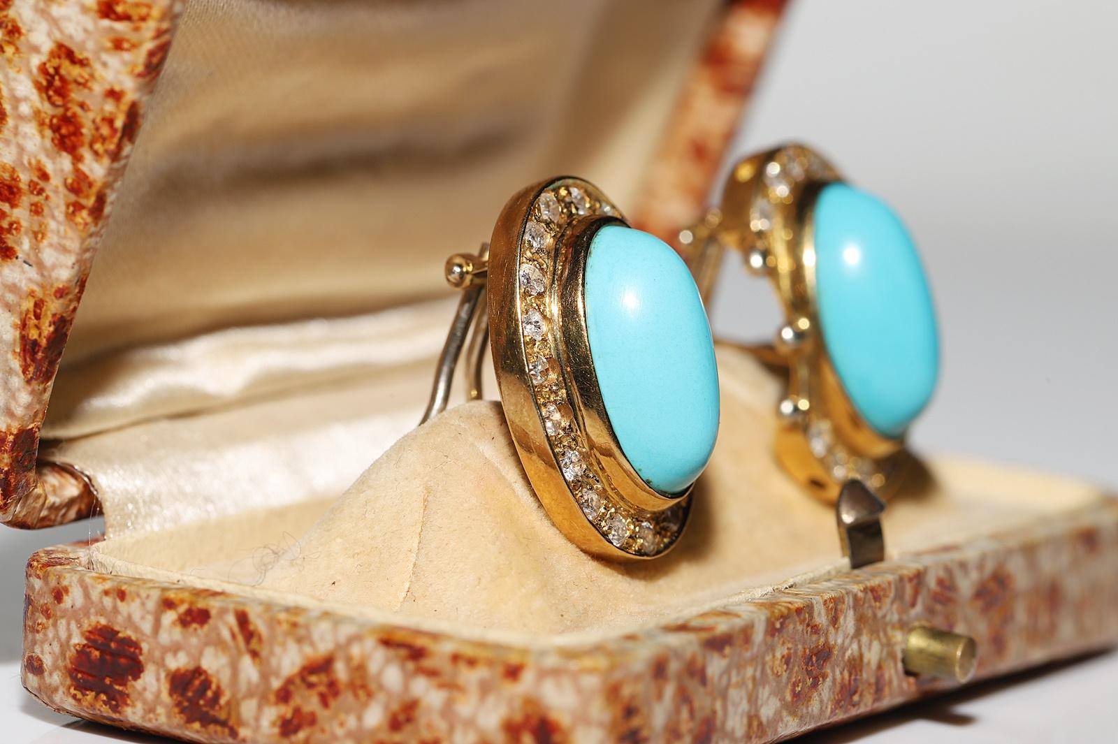 Vintage Circa 1980s 18k Gold Natural Diamond And Turquoise Decorated Earring In Good Condition For Sale In Fatih/İstanbul, 34