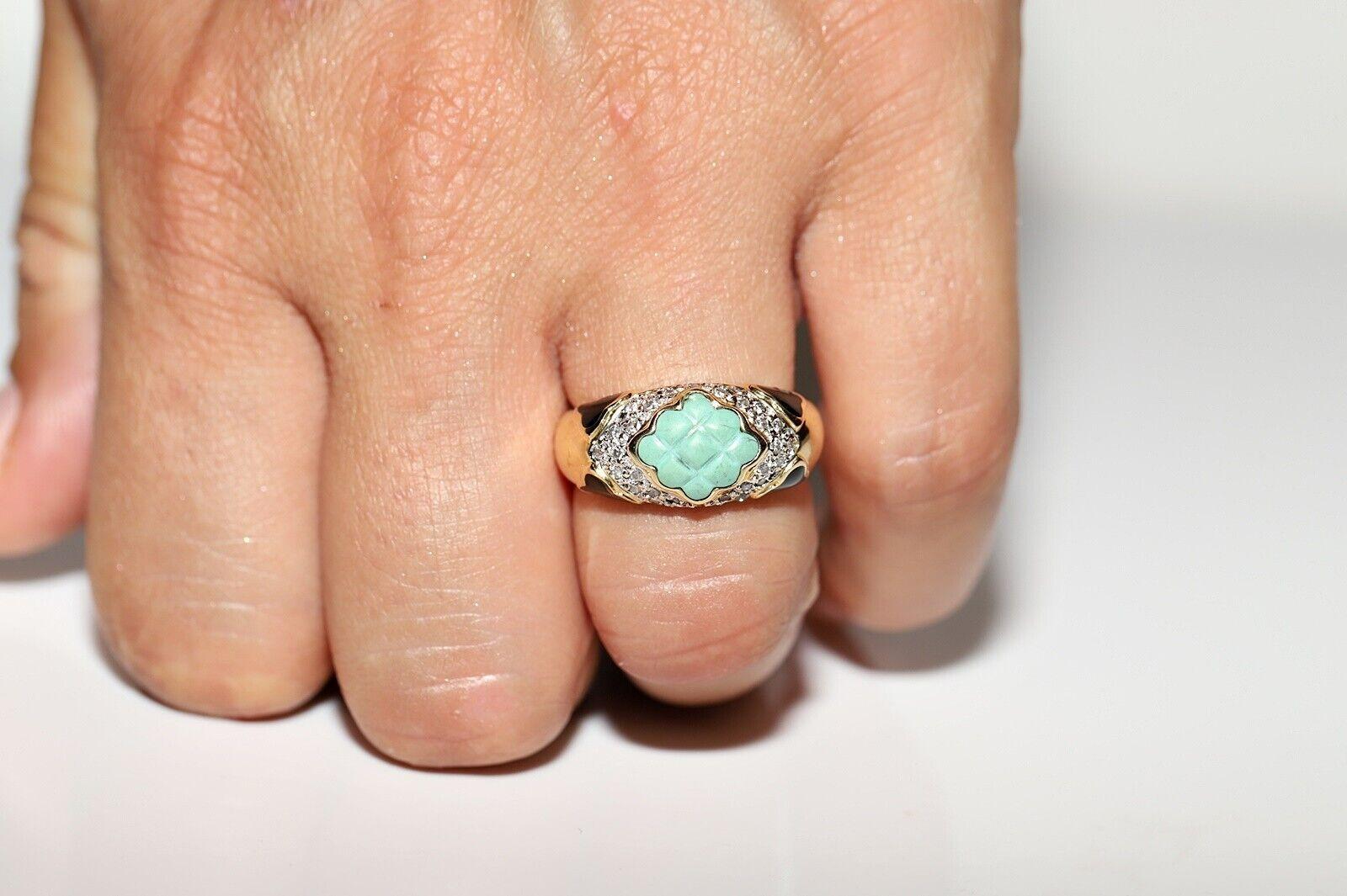 Vintage Circa 1980s 18k Gold Natural Diamond And Turquoise Decorated Ring  For Sale 5