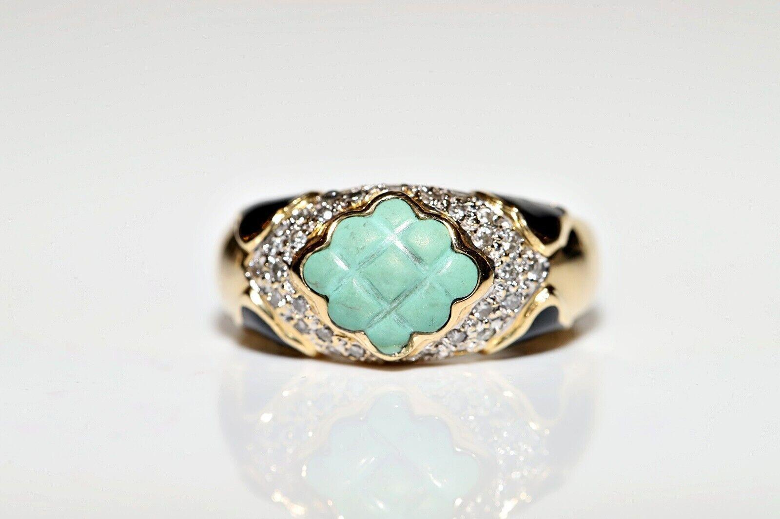 Vintage Circa 1980s 18k Gold Natural Diamond And Turquoise Decorated Ring  For Sale 8