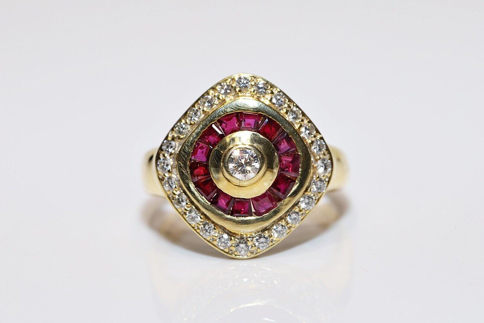 Women's Vintage Circa 1980s 18k Gold Natural Diamond Caliber Ruby Decorated Ring For Sale