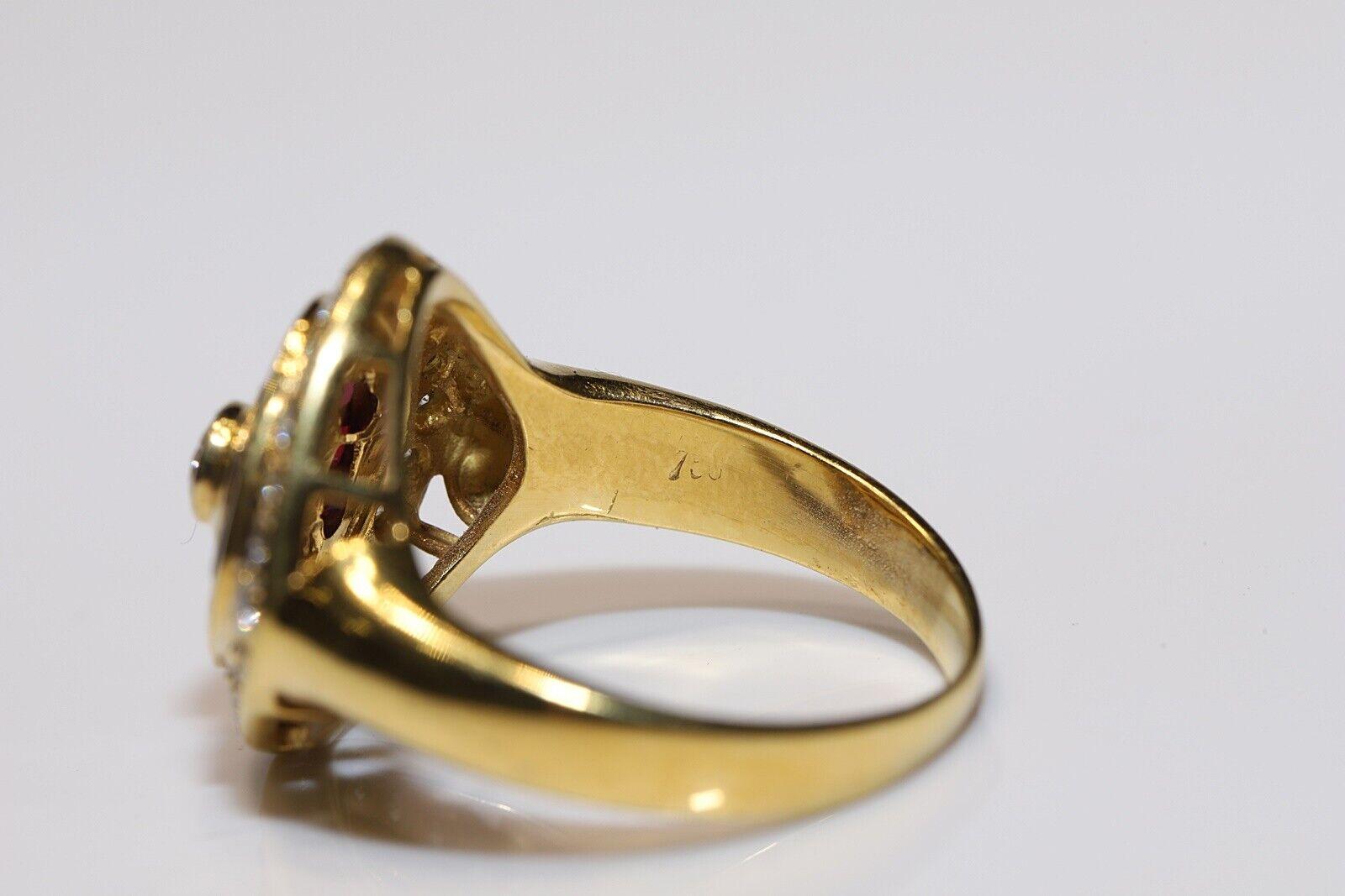 Vintage Circa 1980er Jahre 18k Gold Natürlicher Diamant Kaliber Rubin Dekorierter Ring im Angebot 2