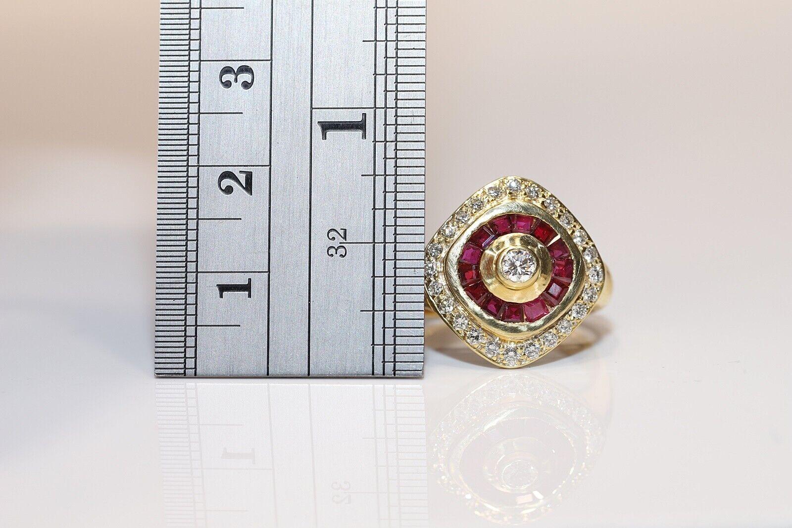Vintage Circa 1980s 18k Gold Natural Diamond Caliber Ruby Decorated Ring For Sale 3