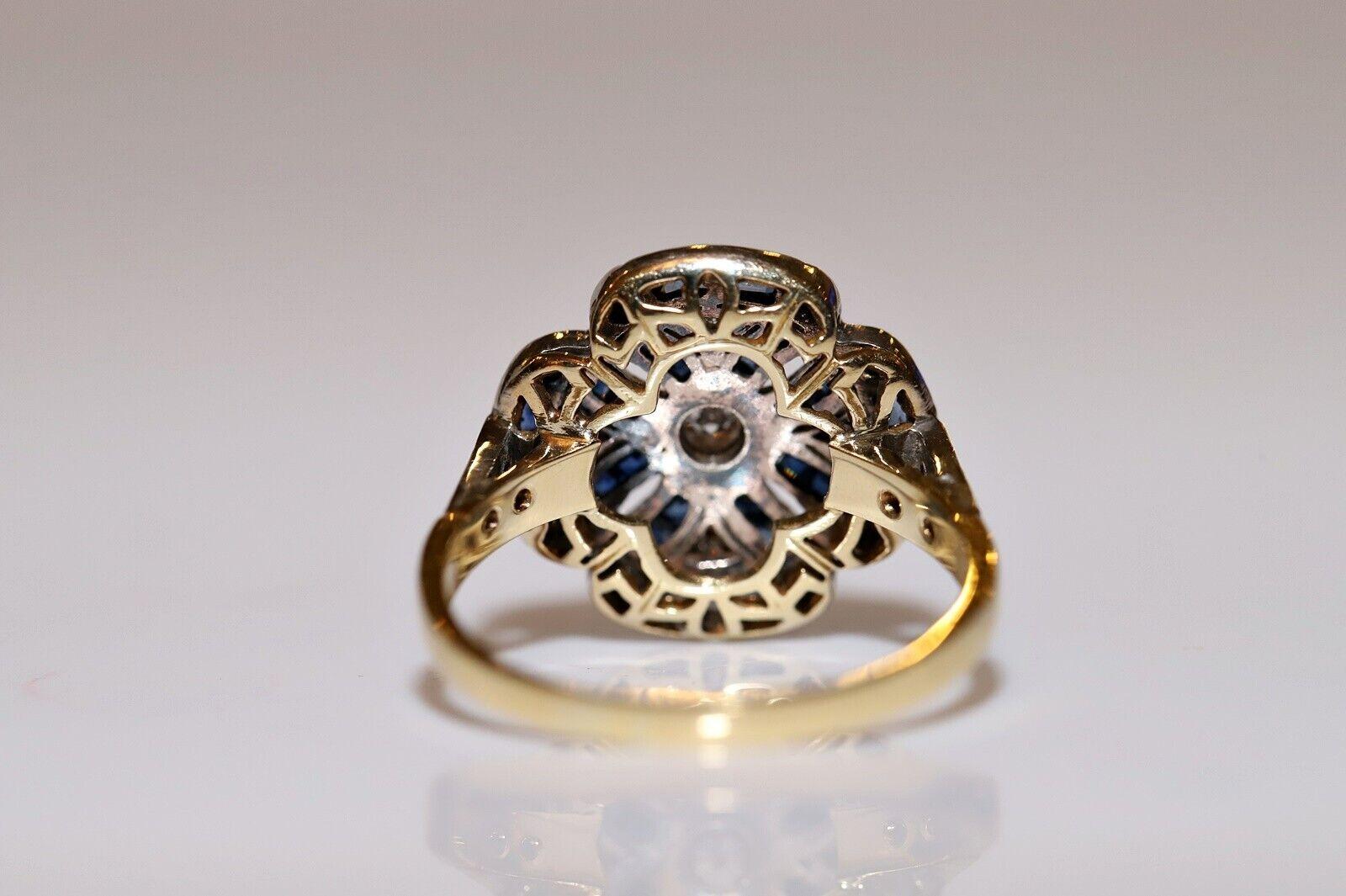 Vintage Circa 1980s 18k Gold Natural Diamond Caliber Sapphire Ring For Sale 3
