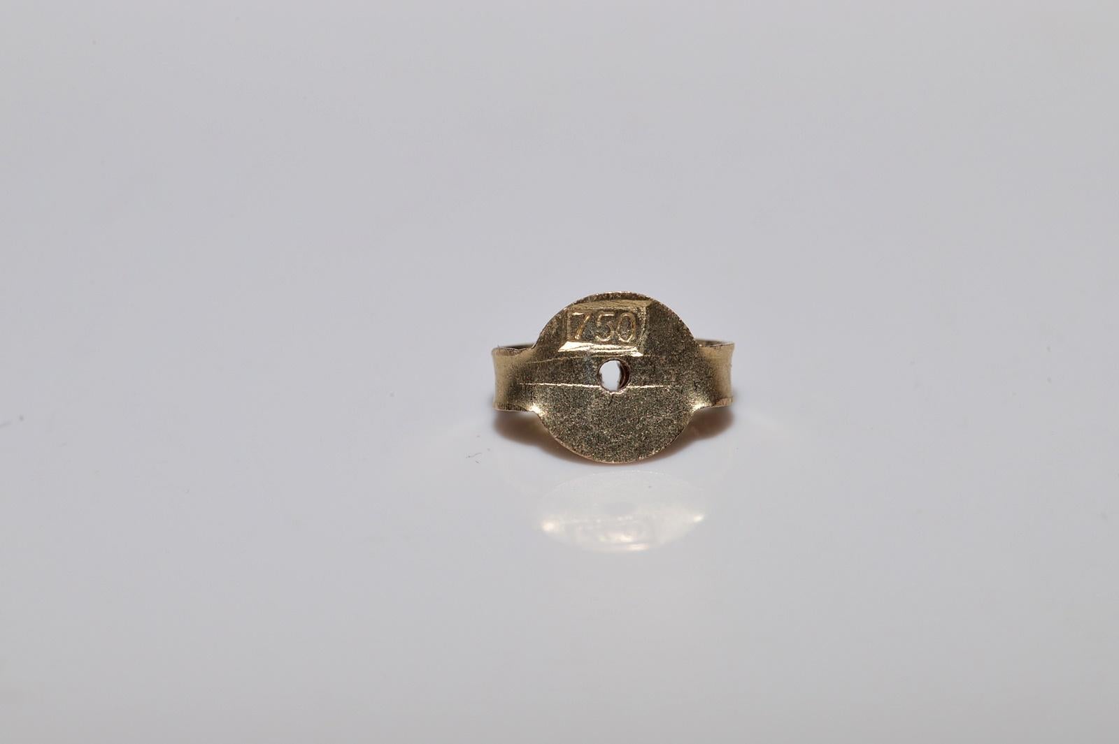 Vintage Circa 1980s 18k Gold Natural Diamond Decorated Amazing Earring For Sale 9
