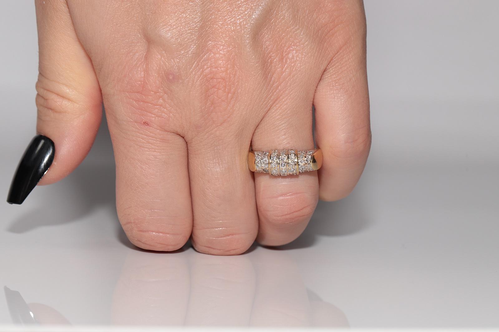 Anello a fascia decorato con diamanti naturali in oro 18 carati, CIRCA GLI ANNI 80 in vendita 7