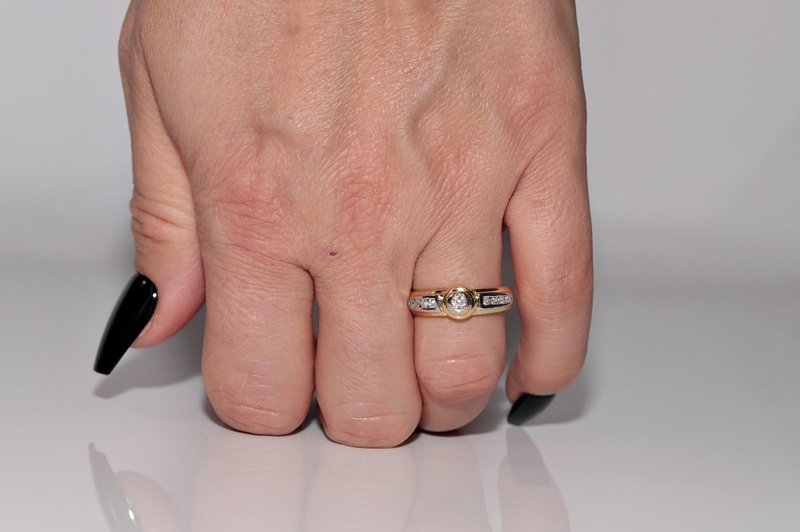 Vintage Circa 1980er Jahre 18k Gold Natürlicher Diamant Dekorierter Ring mit natürlichem Diamant im Angebot 8