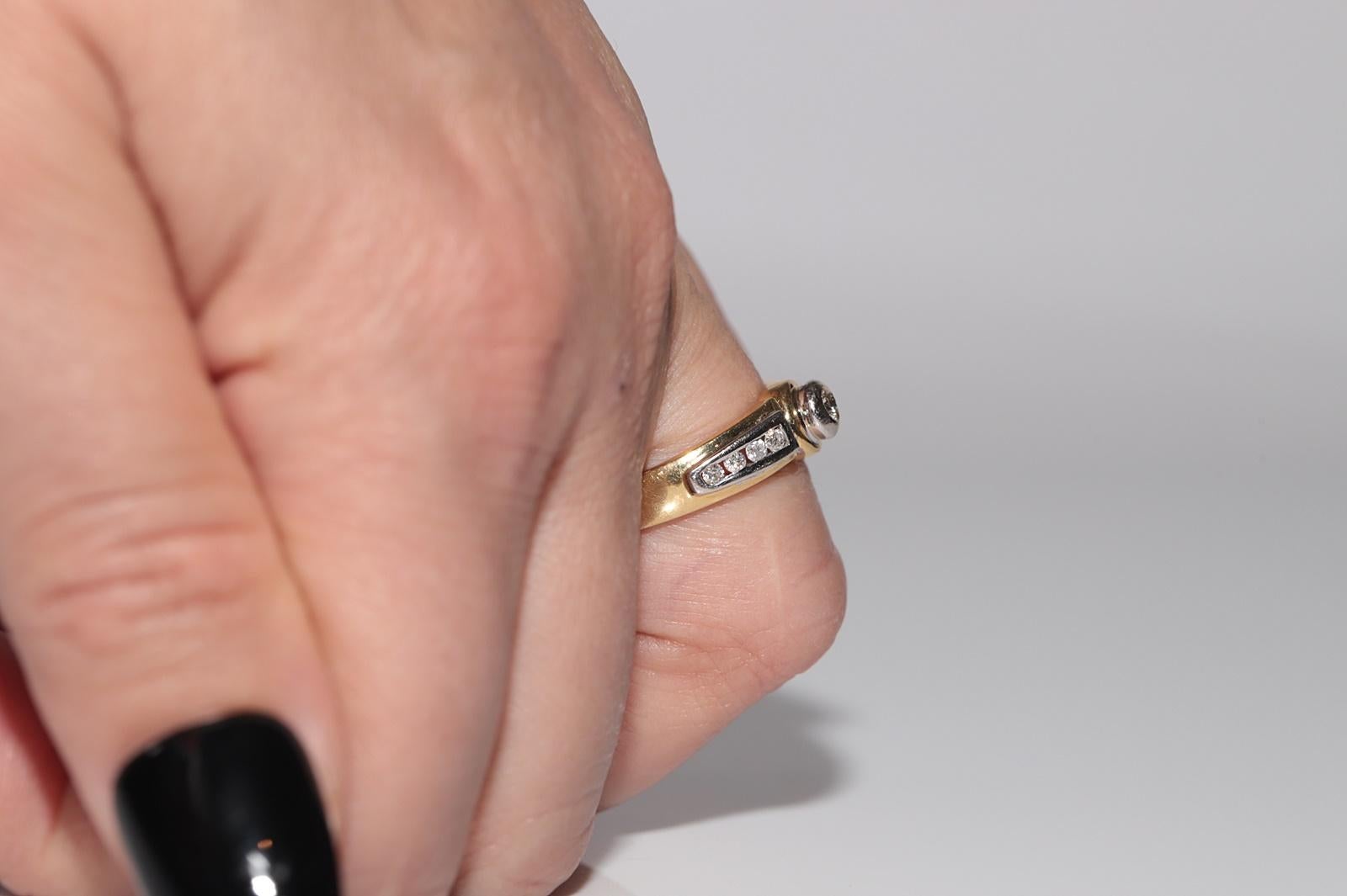 Vintage Circa 1980er Jahre 18k Gold Natürlicher Diamant Dekorierter Ring mit natürlichem Diamant im Angebot 10