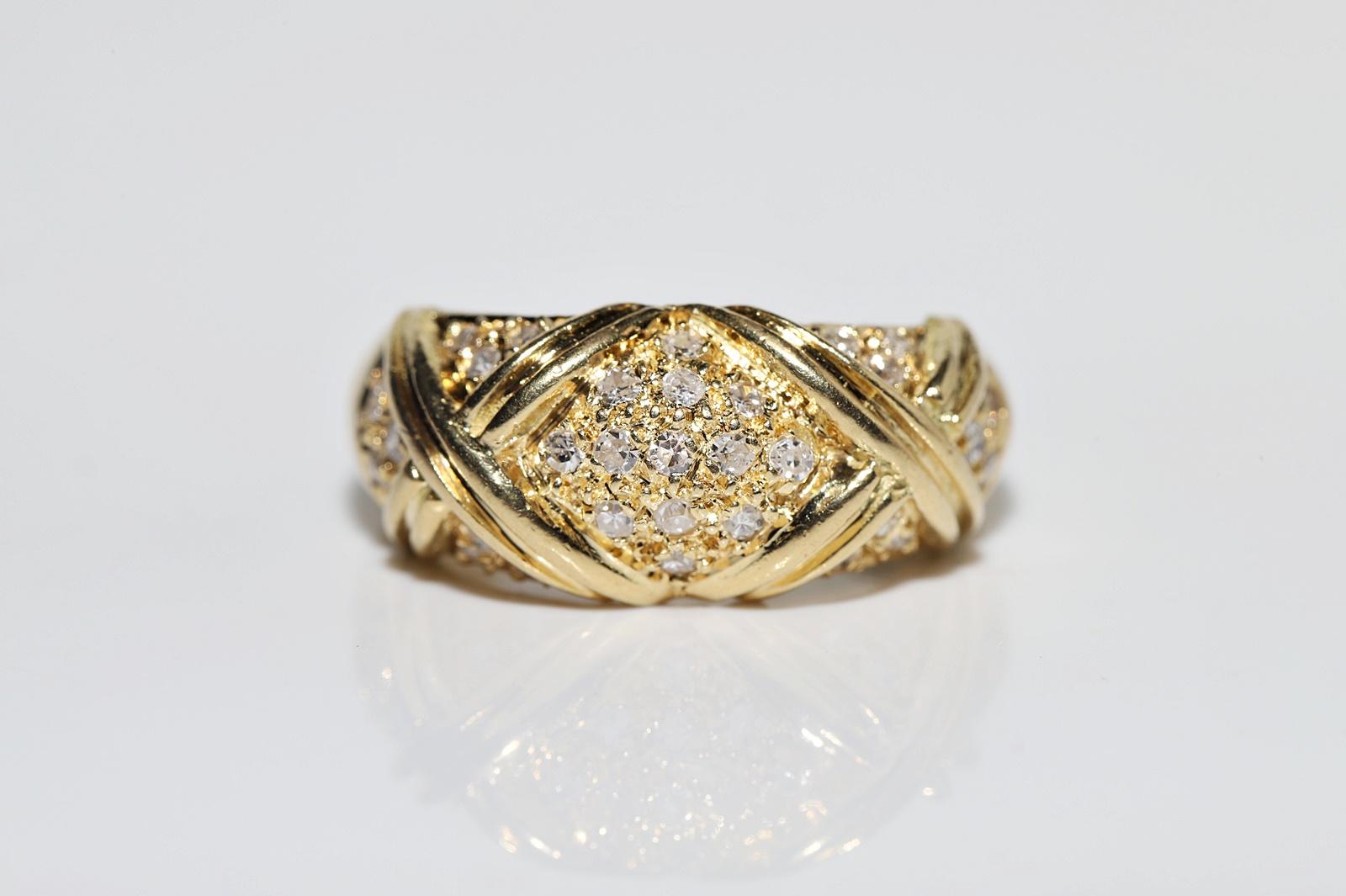 Brilliant Cut Vintage Circa 1980s 18k Gold Natural Diamond Decorated Band Ring For Sale