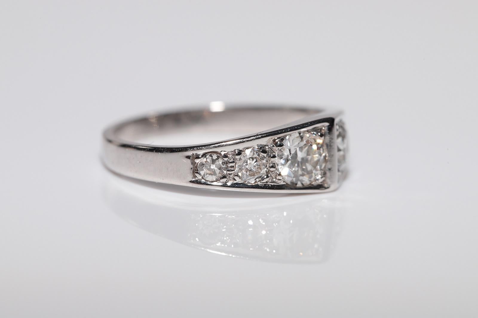 Vintage Circa 1980er Jahre 18k Gold Natürlicher Diamant Dekorierter Ring mit natürlichem Diamant im Zustand „Gut“ im Angebot in Fatih/İstanbul, 34