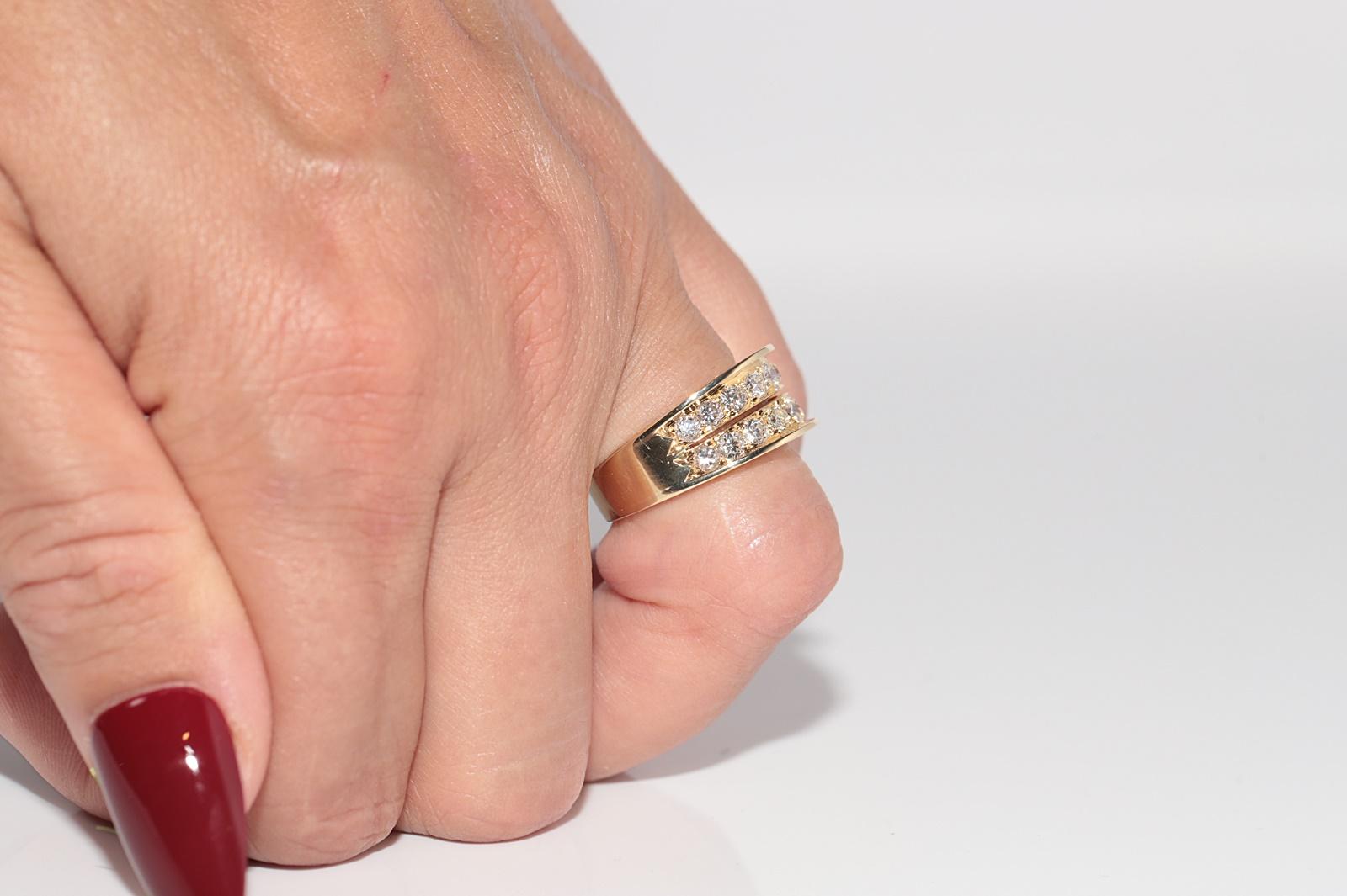 Anello a fascia decorato con diamanti naturali in oro 18 carati, CIRCA GLI ANNI 80 In condizioni buone in vendita a Fatih/İstanbul, 34