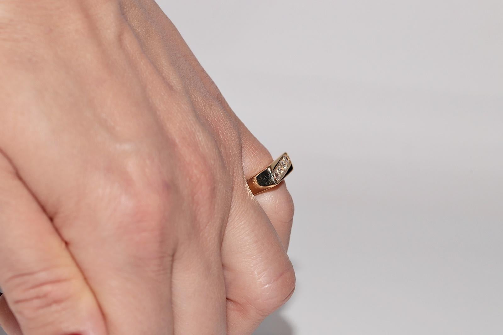 Anello a fascia decorato con diamanti naturali in oro 18 carati, CIRCA GLI ANNI 80 In condizioni buone in vendita a Fatih/İstanbul, 34