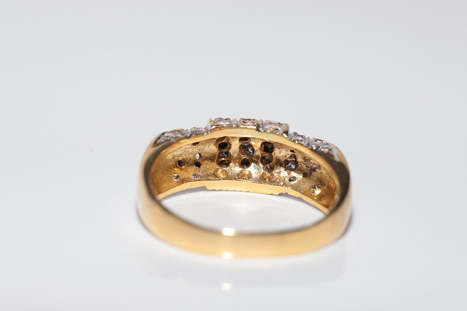 Anello a fascia decorato con diamanti naturali in oro 18 carati, CIRCA GLI ANNI 80 in vendita 1