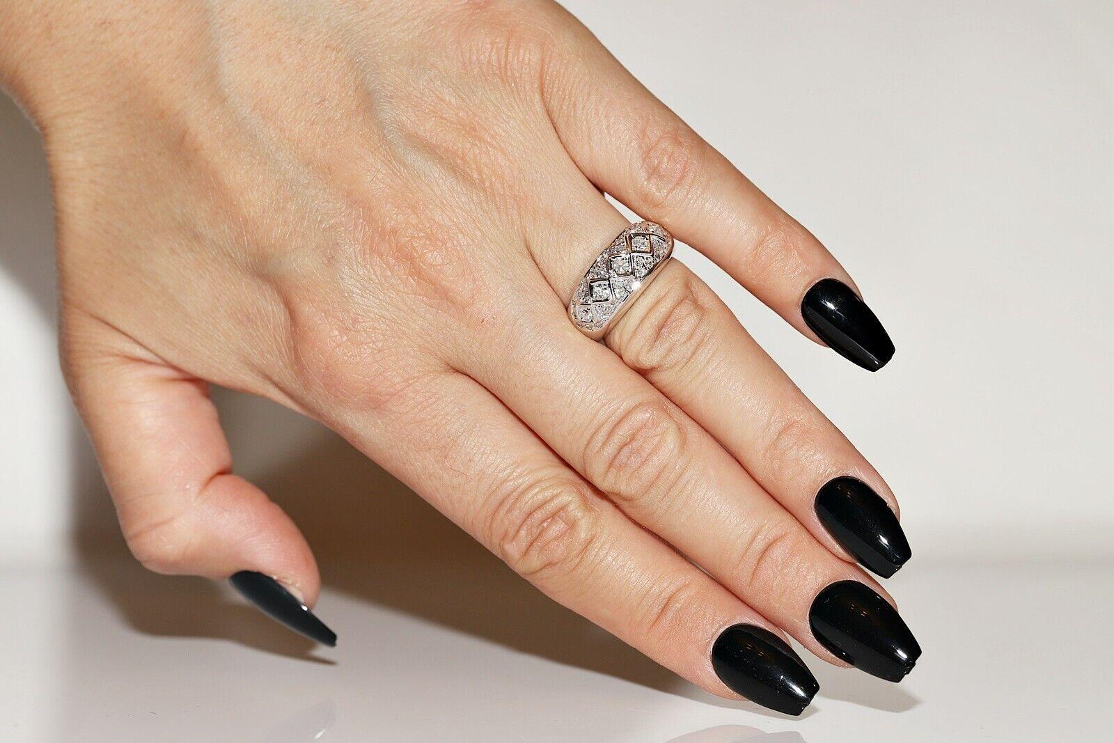 Anello a fascia decorato con diamanti naturali in oro 18 carati, CIRCA GLI ANNI 80 in vendita 1