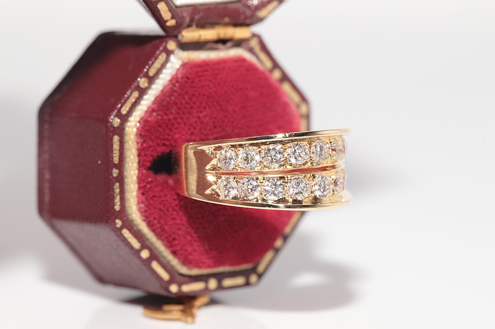 Anello a fascia decorato con diamanti naturali in oro 18 carati, CIRCA GLI ANNI 80 in vendita 1