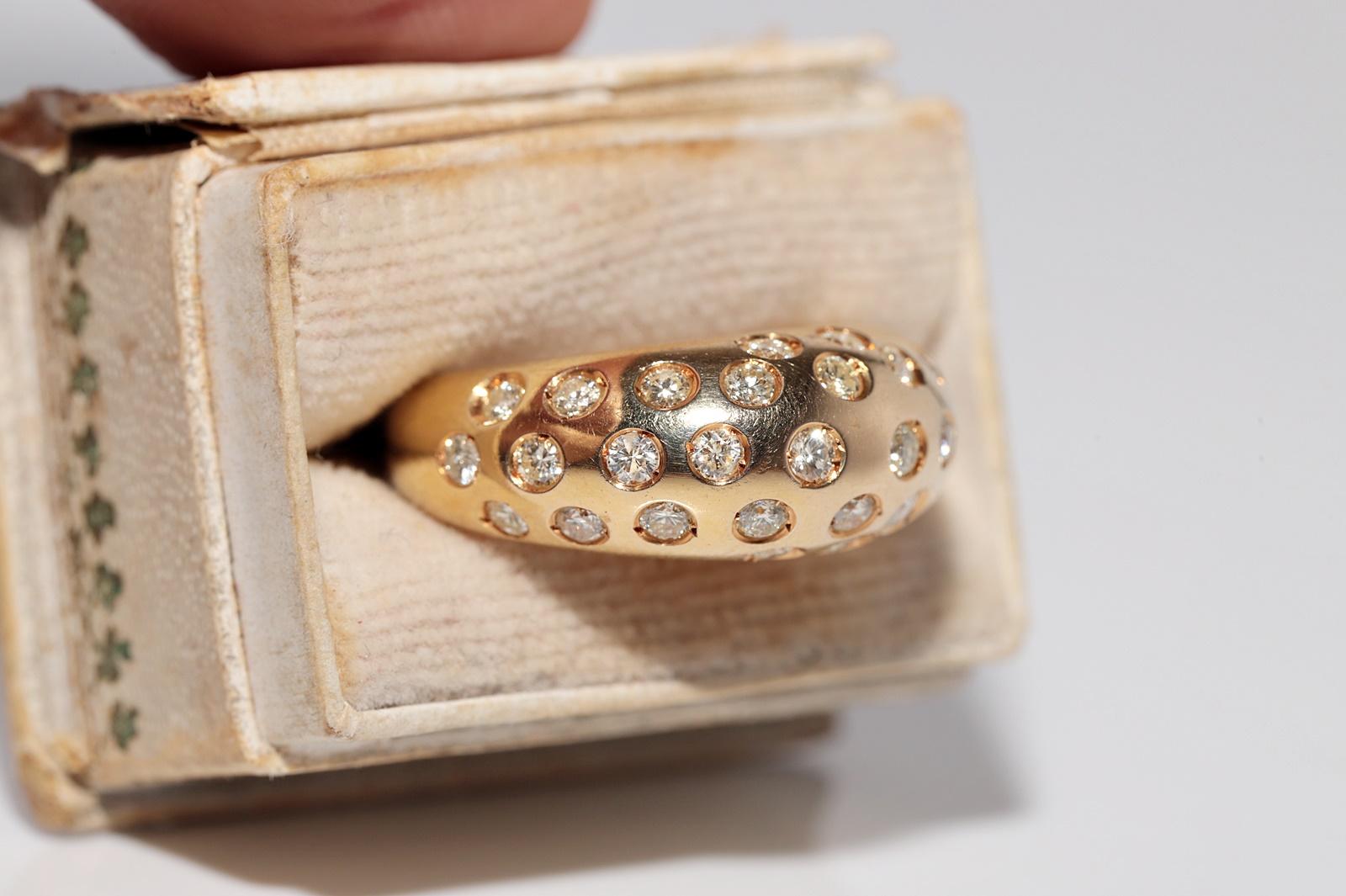 Anello a fascia decorato con diamanti naturali in oro 18 carati, CIRCA GLI ANNI 80 in vendita 1