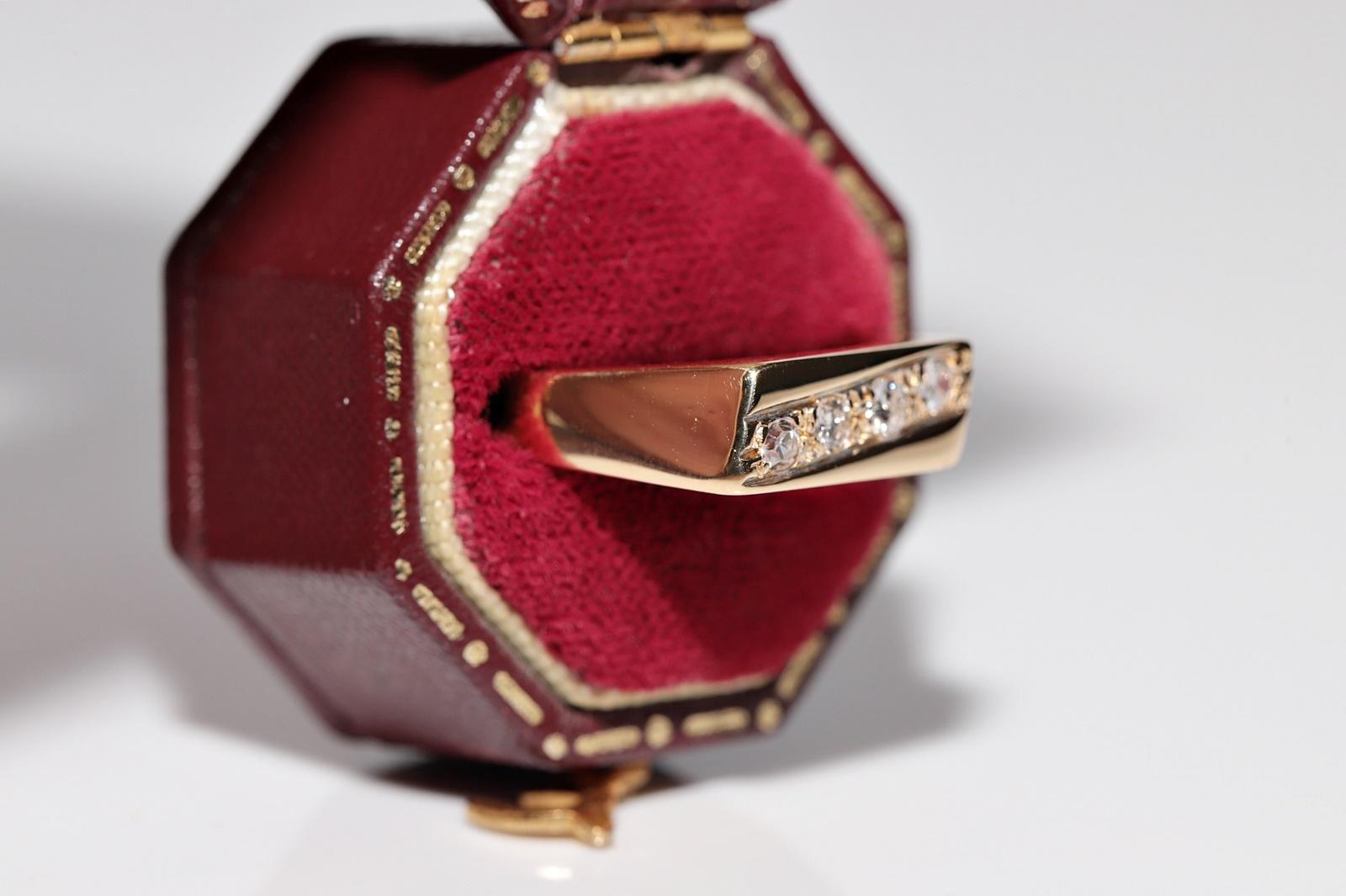 Anello a fascia decorato con diamanti naturali in oro 18 carati, CIRCA GLI ANNI 80 in vendita 1