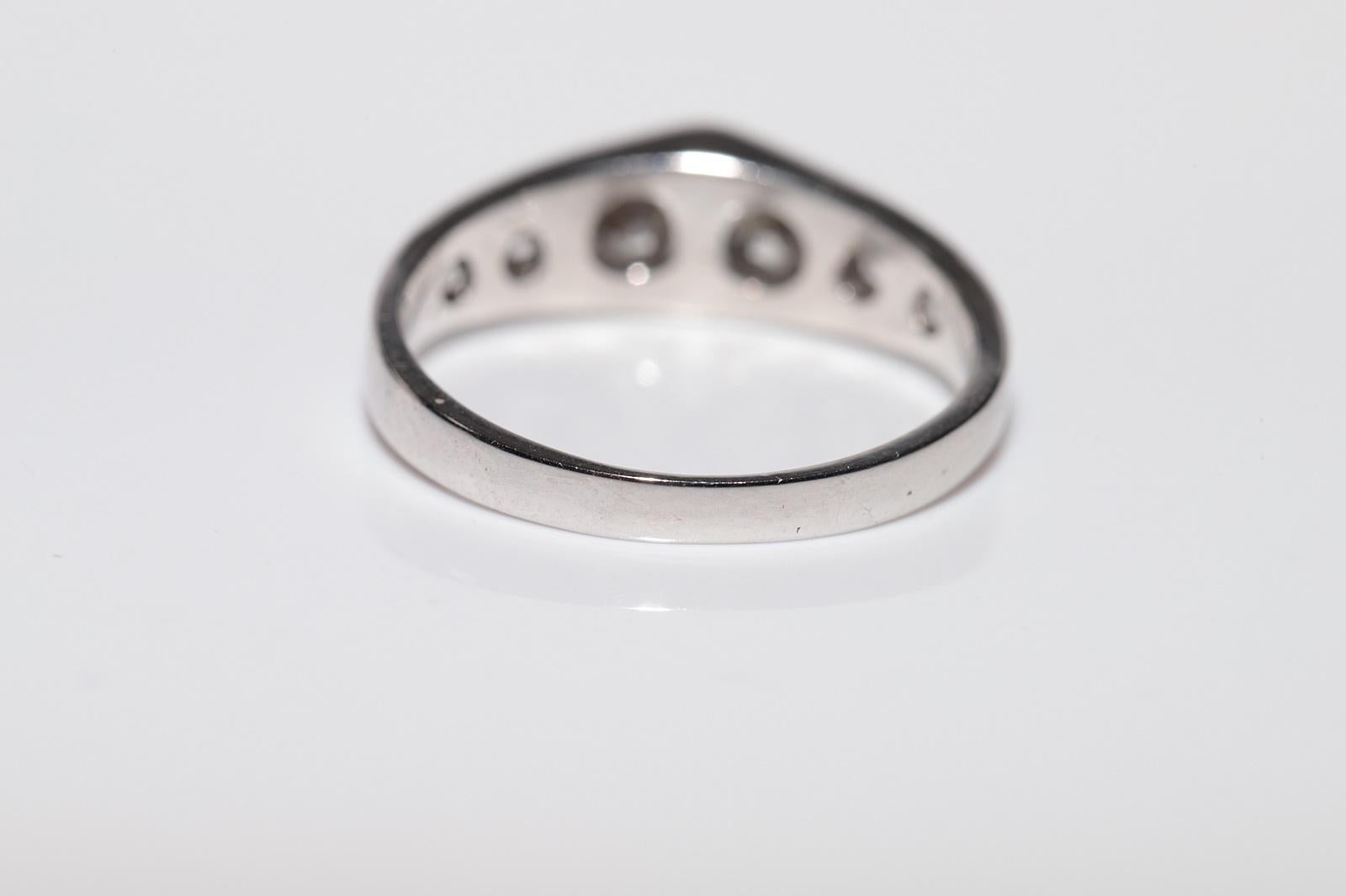 Vintage Circa 1980er Jahre 18k Gold Natürlicher Diamant Dekorierter Ring mit natürlichem Diamant im Angebot 3