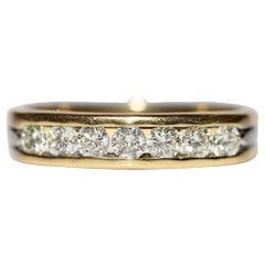 Vintage Circa 1980s 18k Gold Natural Diamond Decorated Band Ring