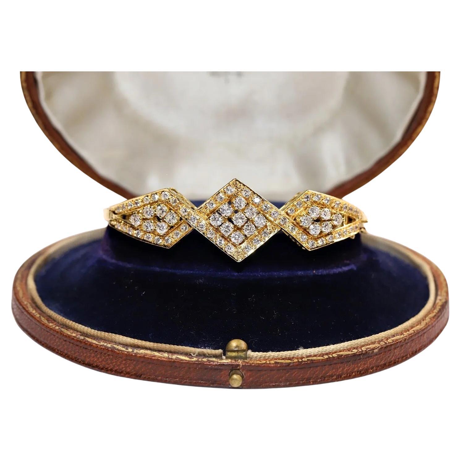 Vintage Circa 1980s 18k Gold Natural Diamond Decorated Bangle Bracelet  For Sale