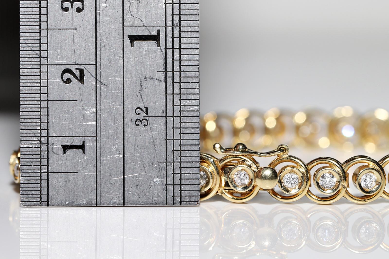 Bracciale decorato con diamanti naturali in oro 18k CIRCA 1980 in vendita 5