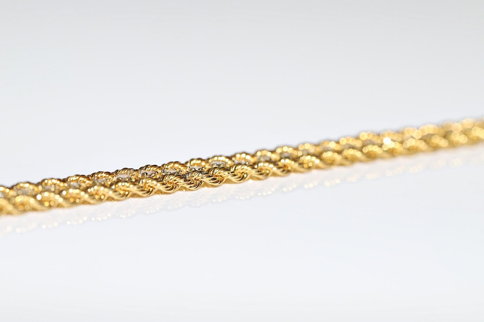 Vintage Circa 1980s 18k Gold Natural Diamond Decorated Bracelet  For Sale 7