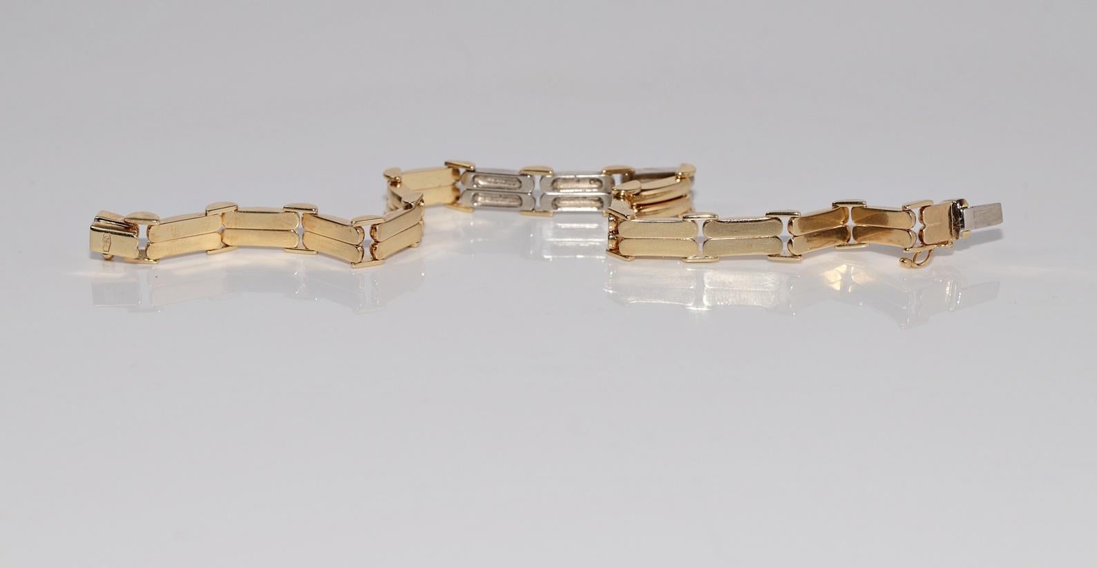 Vintage Circa 1980er Jahre 18k Gold Natürliches Diamant-Dekoriertes Vintage-Armband im Angebot 7