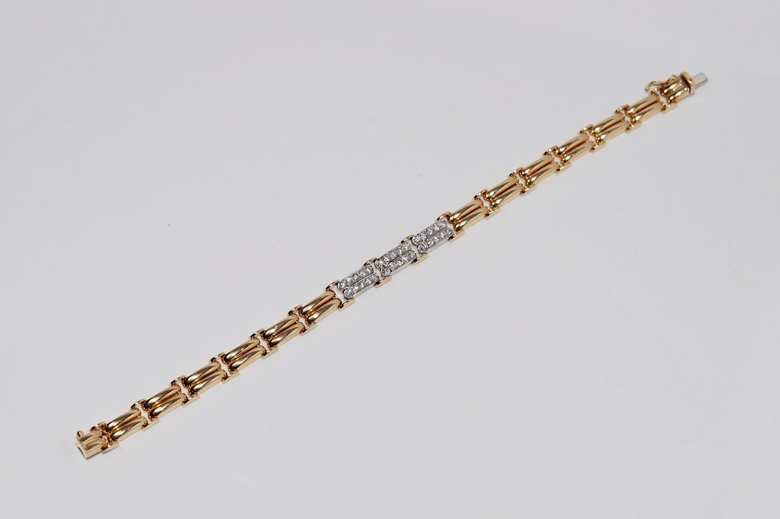 Vintage Circa 1980er Jahre 18k Gold Natürliches Diamant-Dekoriertes Vintage-Armband im Angebot 8