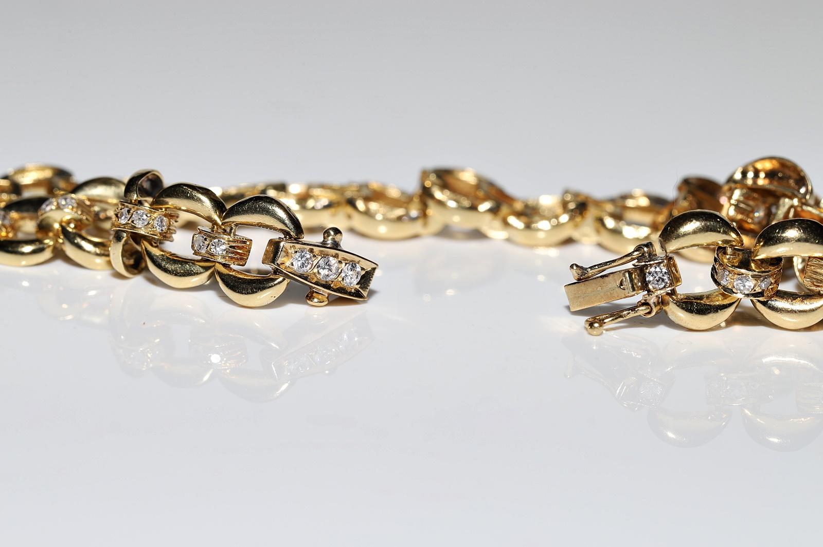 Vintage Circa 1980s 18k Gold Natural Diamond Decorated Bracelet For Sale 9