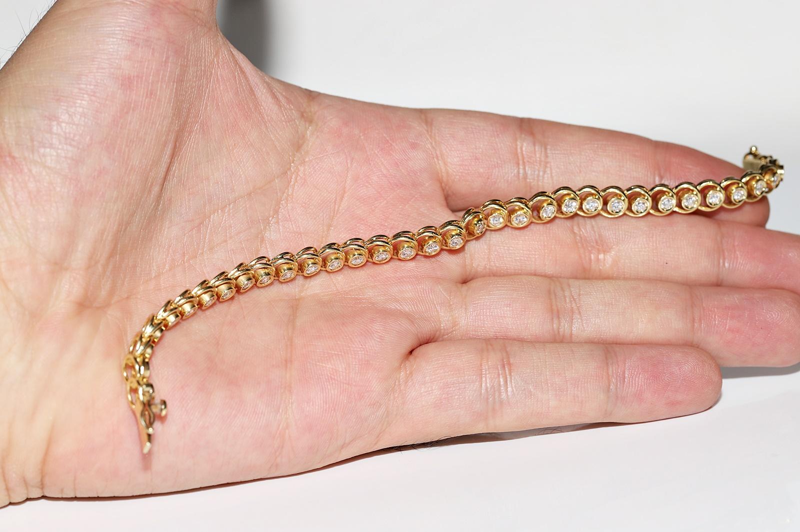 Bracciale decorato con diamanti naturali in oro 18k CIRCA 1980 in vendita 14