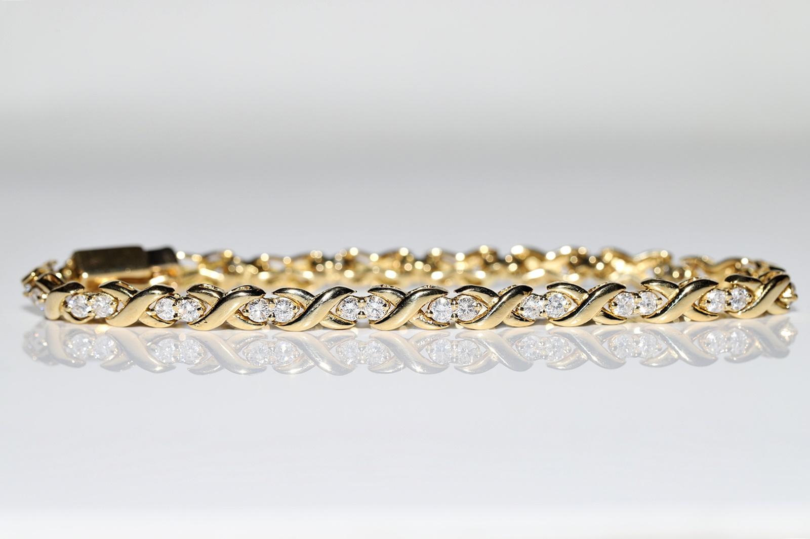 Vintage Circa 1980er Jahre 18k Gold Natürliches Diamant-Dekoriertes Vintage-Armband im Zustand „Gut“ im Angebot in Fatih/İstanbul, 34