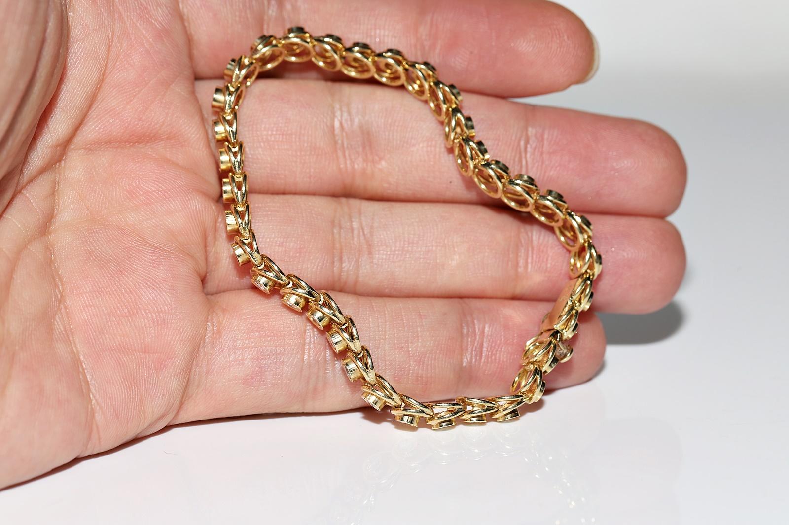 Bracciale decorato con diamanti naturali in oro 18k CIRCA 1980 in vendita 3