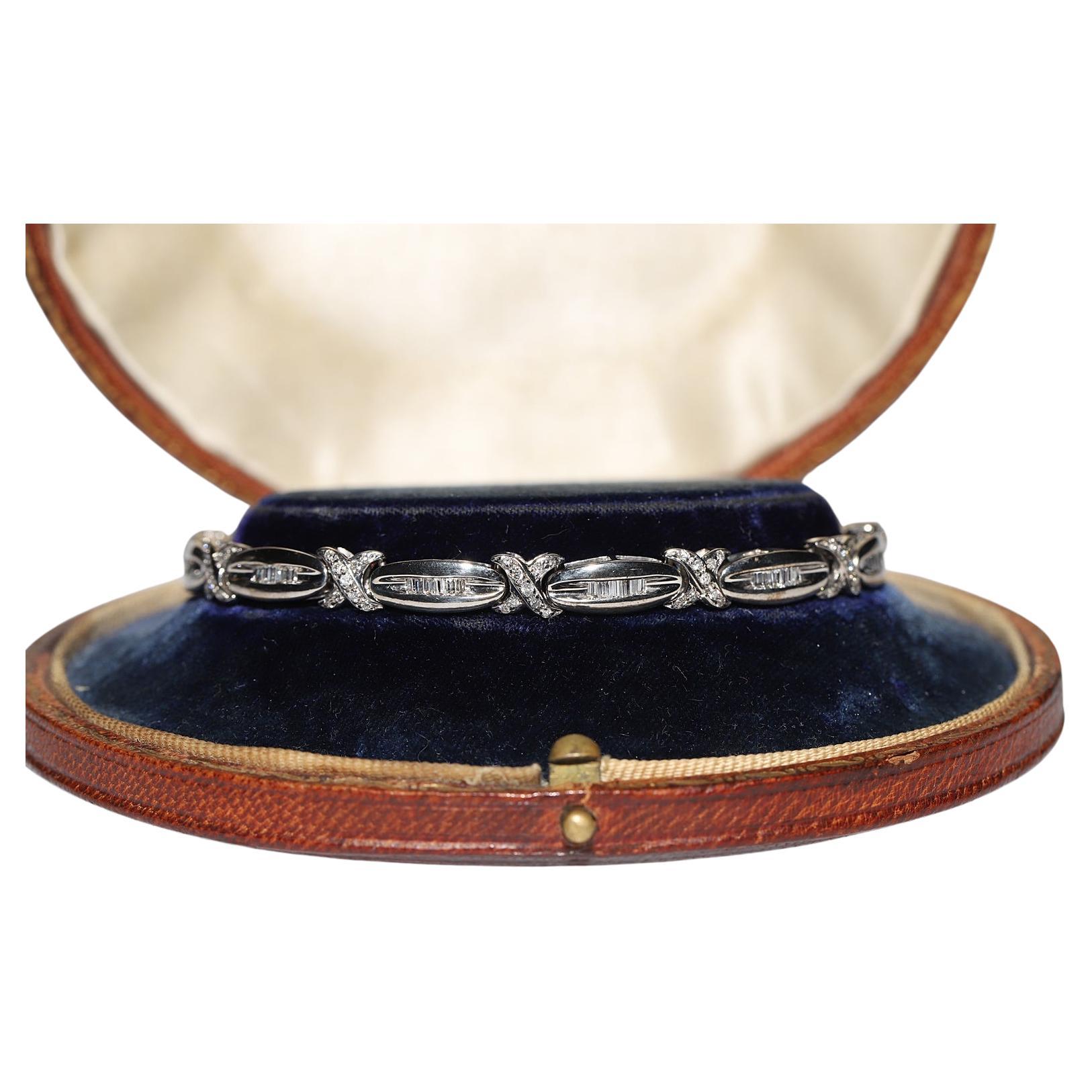Vintage Circa 1980er Jahre 18k Weißgold Natürliches Diamant-Dekoriertes Vintage-Armband