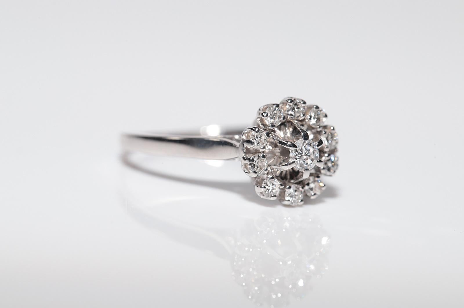 Vintage Circa 1980s 18k Gold Natural Diamond Decorated Cocktail Ring For Sale 3